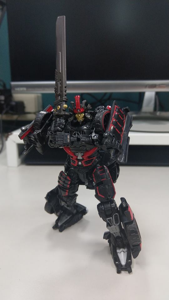 REVIEW Studio Series 36 Autobot Drift Dinobots Tops Pterry Sharp T Transformers